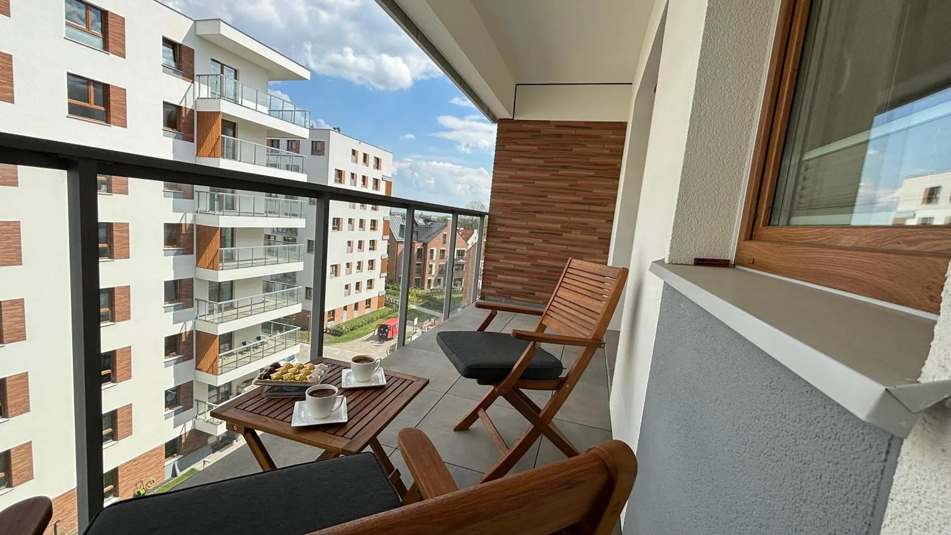 Climatic Apartment / Gdansk Perspektywa / 1.5Km From The Old Town